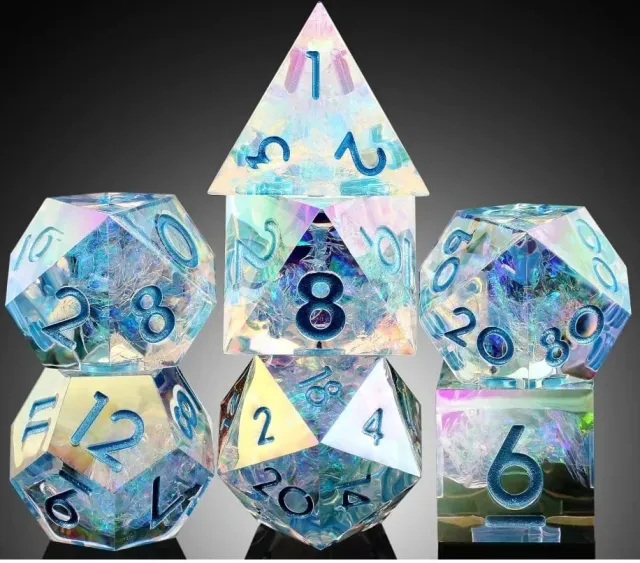 Dragon's Lair White And Purple Spectral tärningsset rollspel 7 delar
