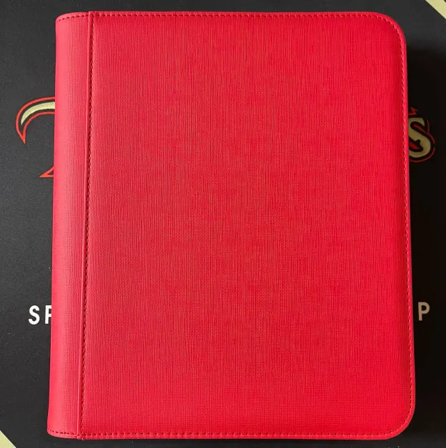Dragon's Lair Toploader Zip Cardbinder 4-Pocket pärm röd