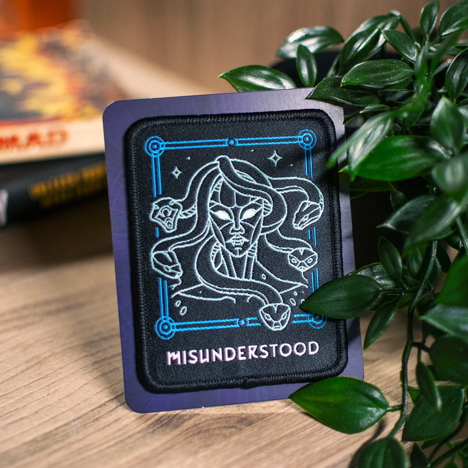 Orange Nebula Misunderstood Medusa patch tygmärke
