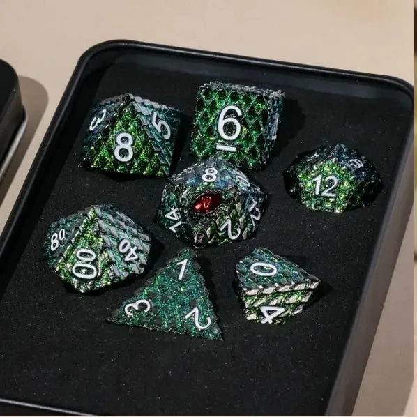 Dragon's Lair Dragon Scale Dark Green metall tärningsset 7 tärningar