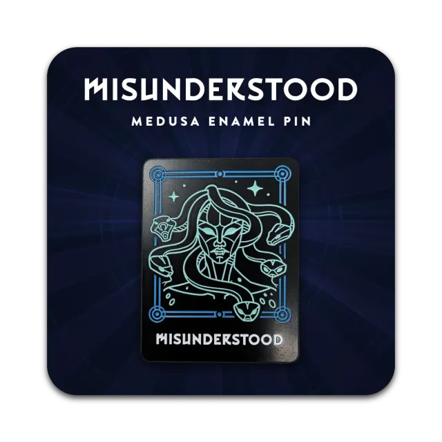 Orange Nebula Misunderstood Medusa emaljpin mytologi