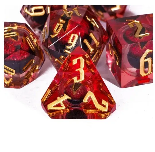 Dragon's Lair A Role Playing Dice Set Red Eye Liquid Core tärningsset