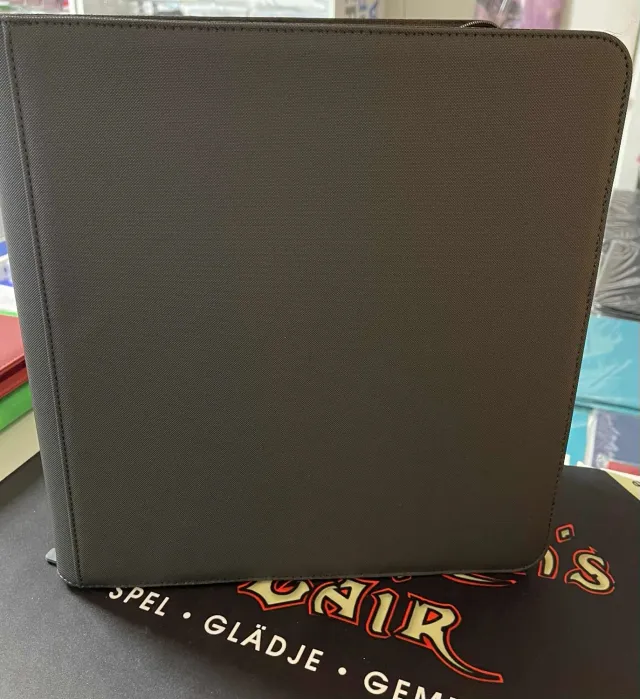 Dragon's Lair Zip Cardbinder pärm 12-pocket svart 480 kort
