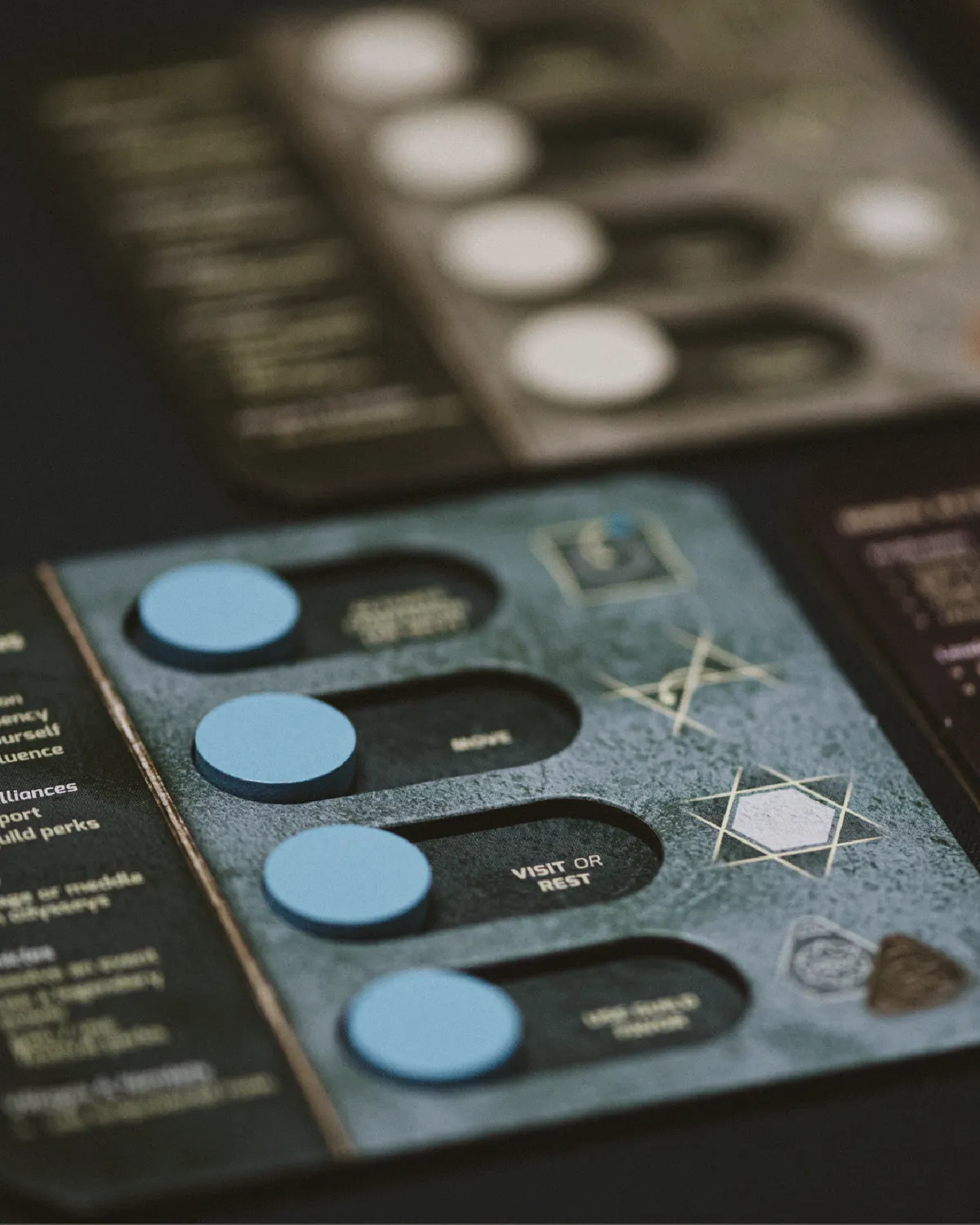 Orange Nebula Vindication Action Trackers speltillbehör 5-pack trämarkörer