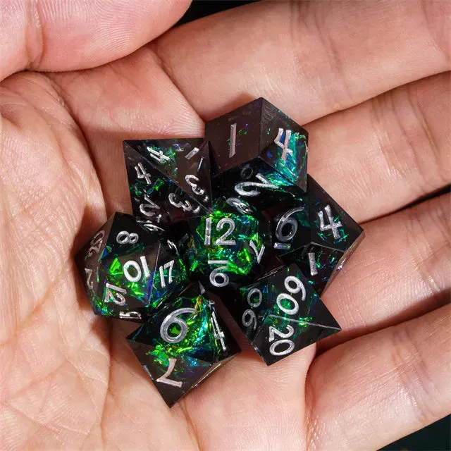 Dragon's Lair mini tärningsset svart grön 7 tärningar