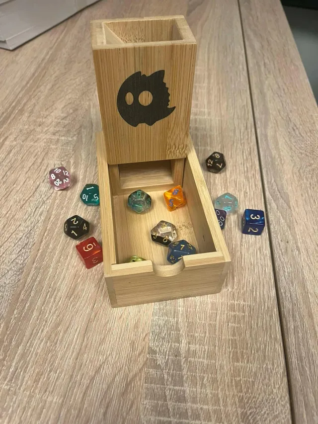 Dragon's Lair Wooden Dice Tower tärningstorn trä 14cm