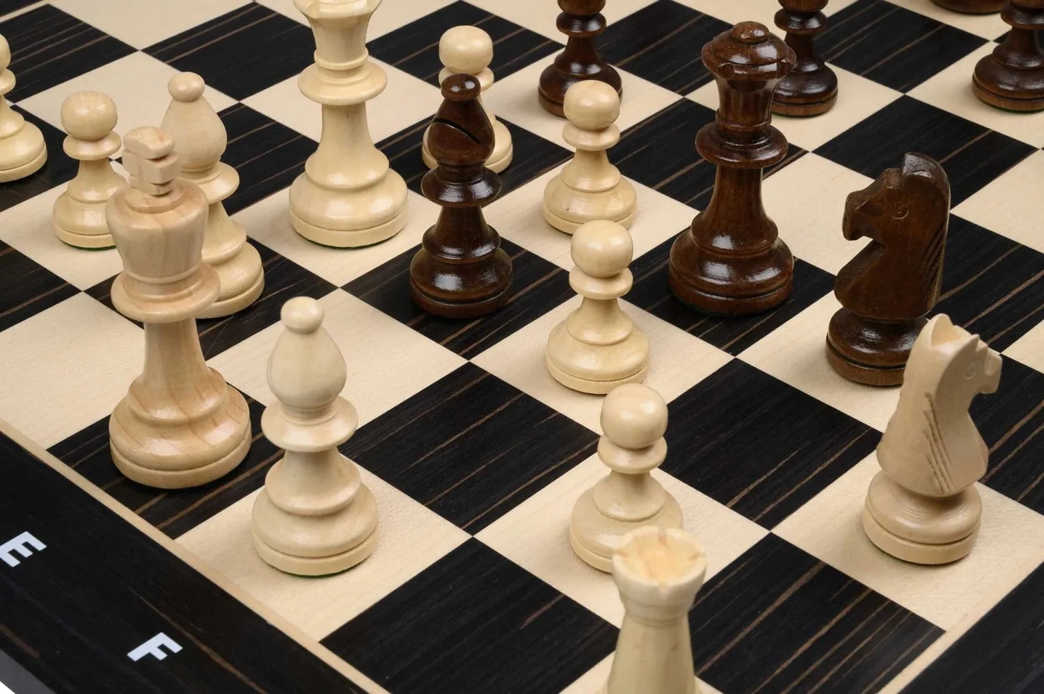 Dragon's Lair Chess-Set Tournament schack 50 mm svart
