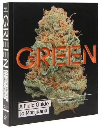 Games Room Green Field Guide faktabok cannabis