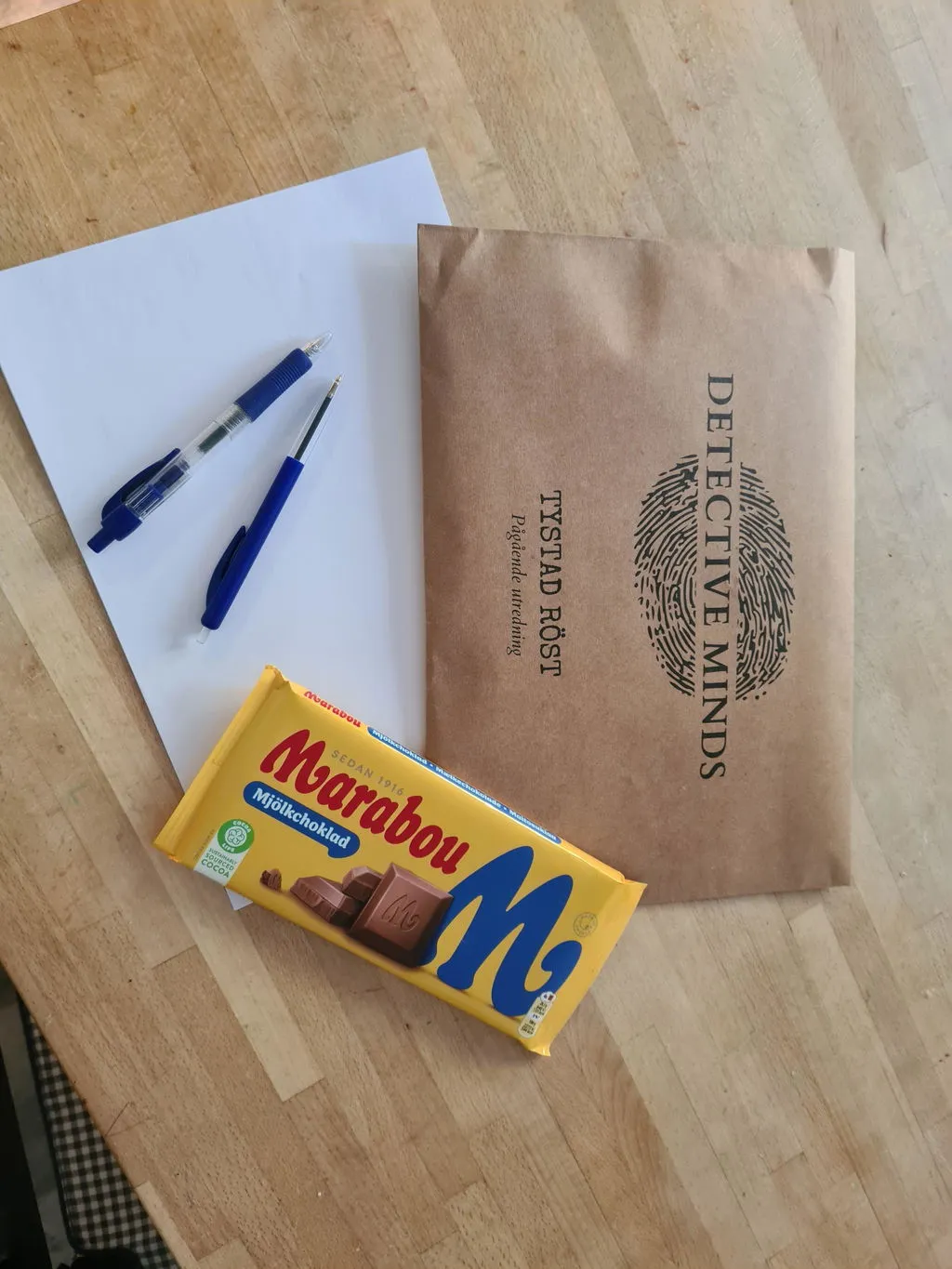 Detective Minds Tystad Röst deckarspel svårighet 3 av 5